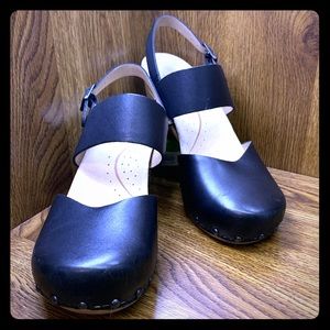 Dansko “Thea” Ankle Strap Sandal Sz. 39 in Black